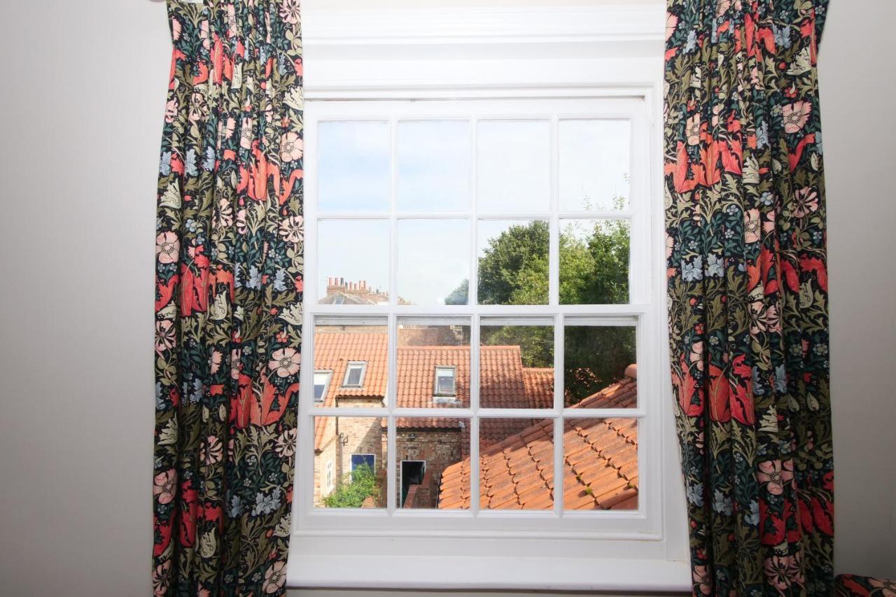 Stodham House With Minster Views! Villa York Eksteriør bilde